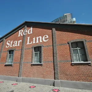 Upstairs Anvers